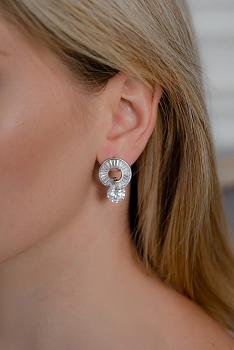  Серьги с фианитами